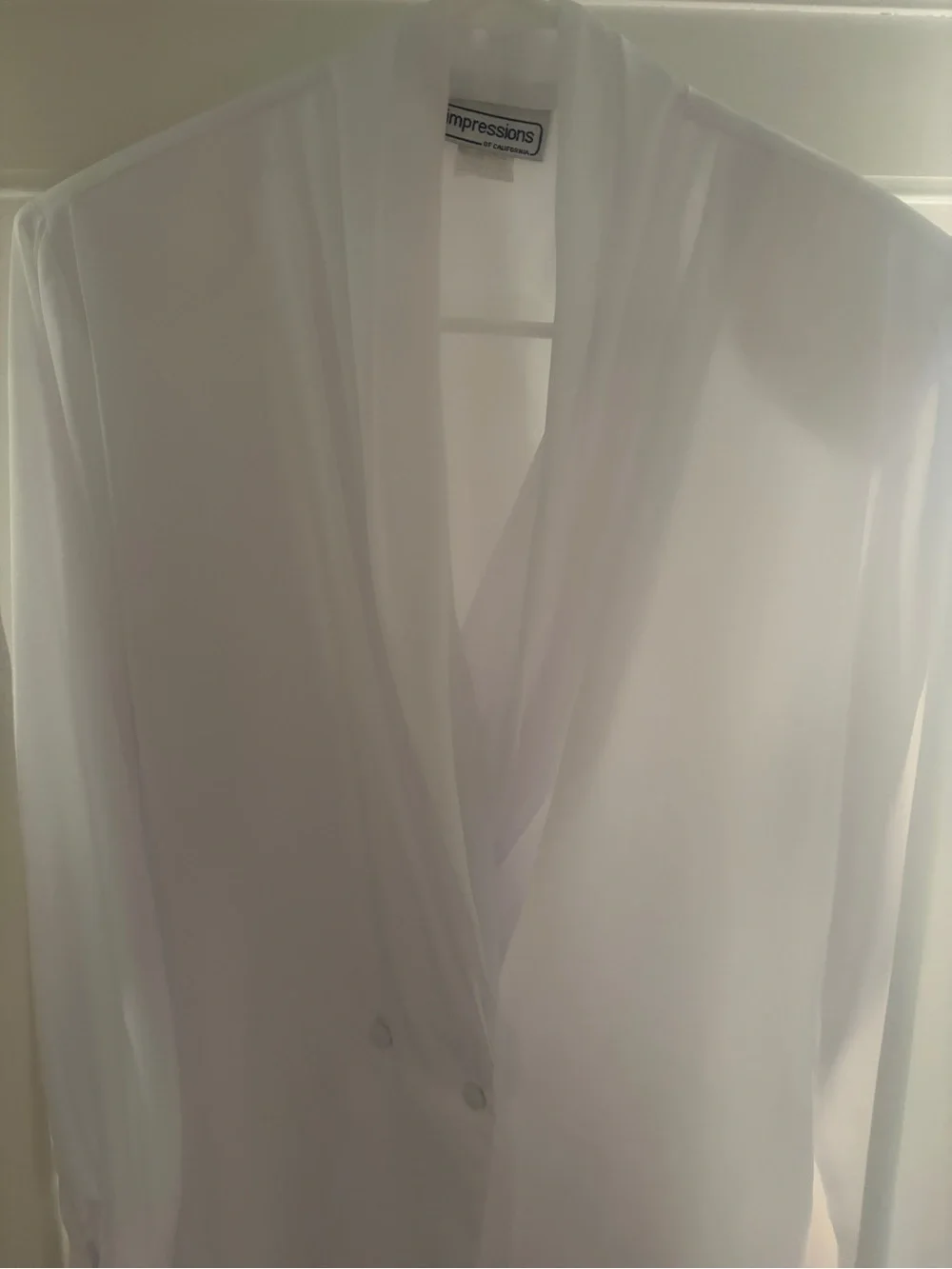 Impressions Of California White Long Sleeve Blouse Size 8 - Picture 2 of 5